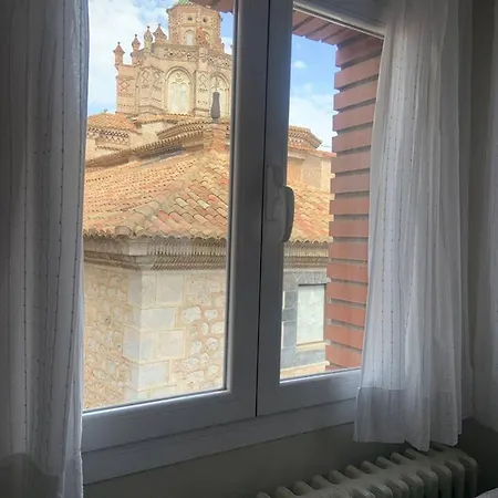 3 Bedrooms With Terrace And Wifi At Apartman Teruel